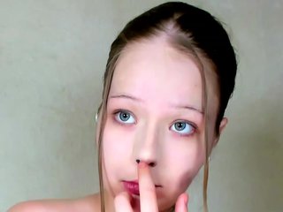 MelMooon Porn Show