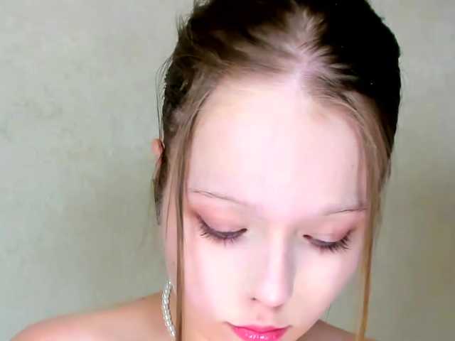 MelMooon live cam on BongaCams