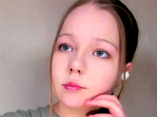 MelMooon live cam on BongaCams