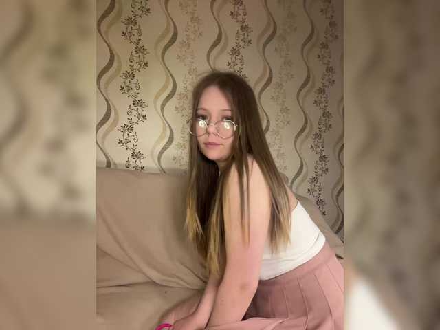 MelMooon's BongaCams profile