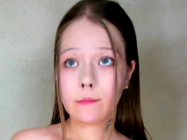 MelMooon live cam on BongaCams