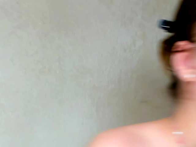 MelMooon live cam on BongaCams
