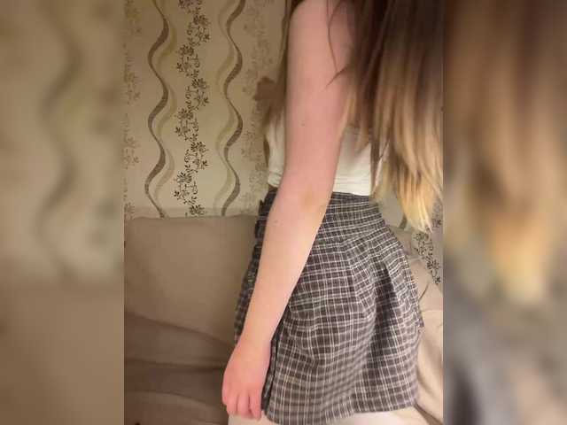 MelMooon's BongaCams profile