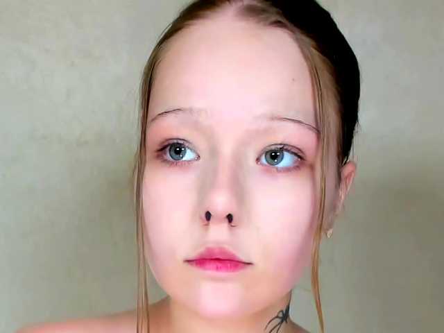 MelMooon live cam on BongaCams