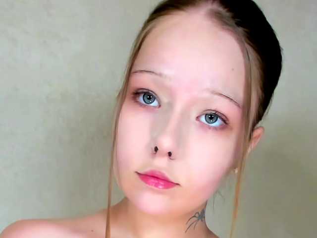MelMooon live cam on BongaCams