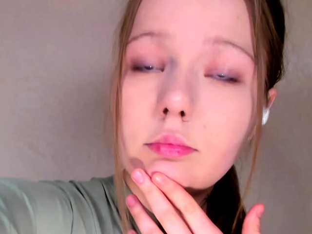 MelMooon live cam on BongaCams