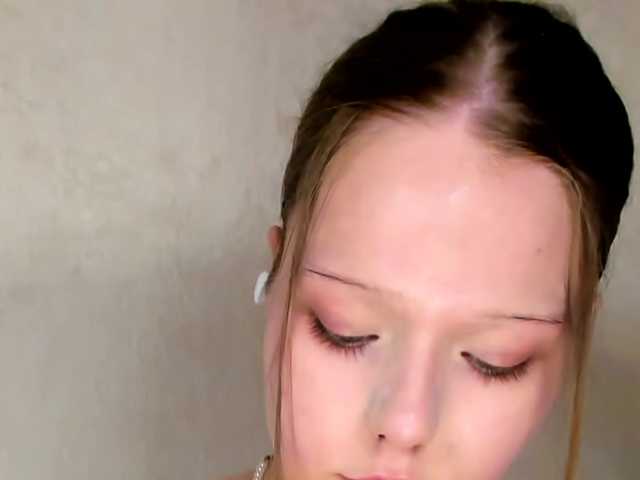 MelMooon live cam on BongaCams