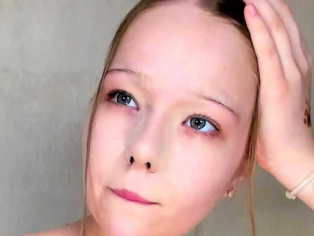 MelMooon live cam on BongaCams