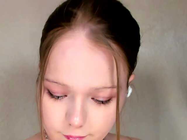 MelMooon live cam on BongaCams