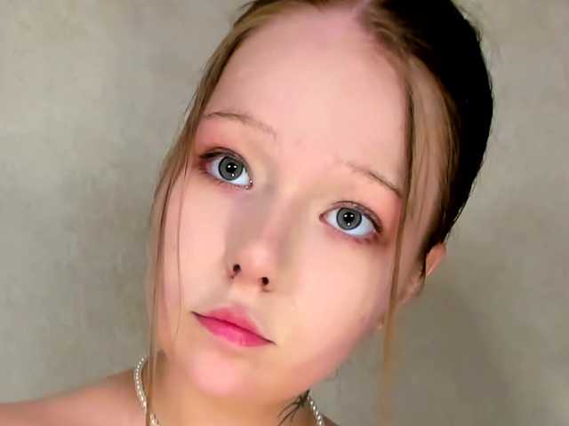 MelMooon live cam on BongaCams