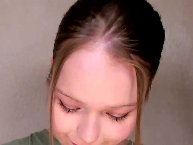 MelMooon live cam on BongaCams