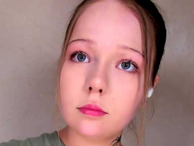 MelMooon live cam on BongaCams