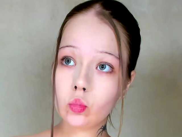 MelMooon live cam on BongaCams