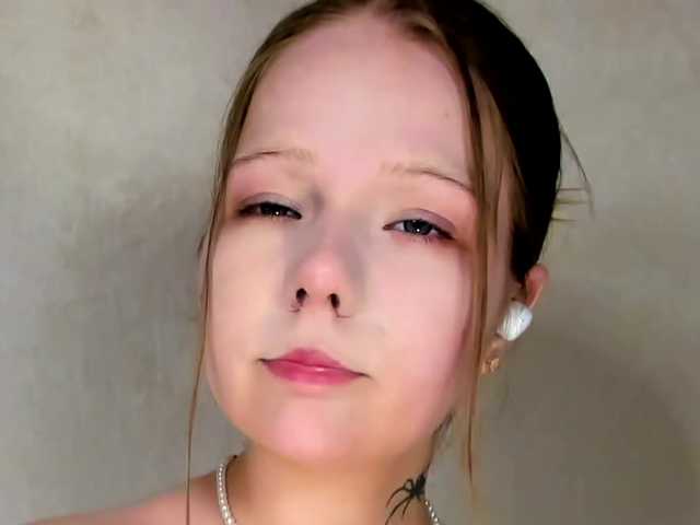 MelMooon live cam on BongaCams