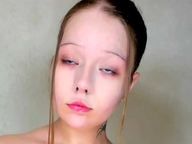 MelMooon live cam on BongaCams