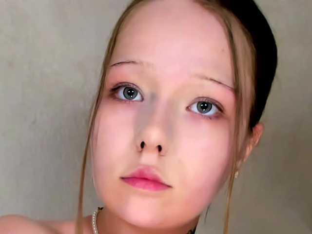 MelMooon live cam on BongaCams