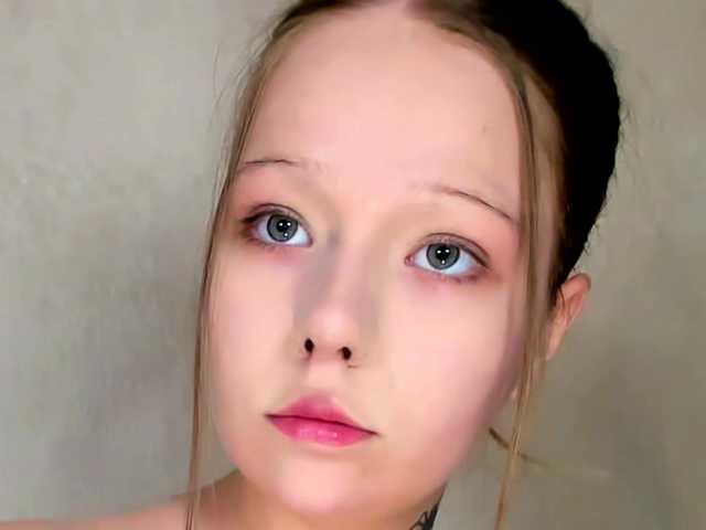 MelMooon live cam on BongaCams