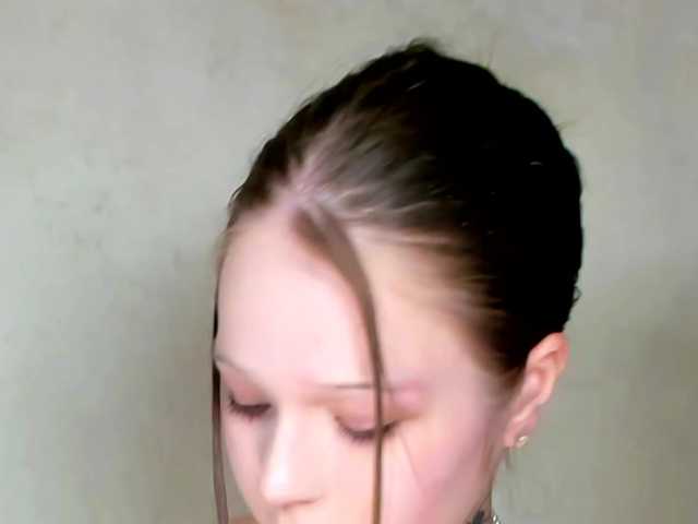MelMooon live cam on BongaCams