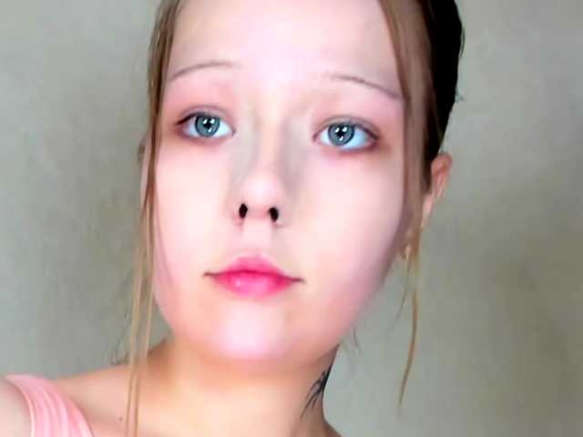MelMooon live cam on BongaCams