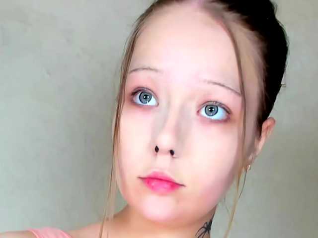 MelMooon live cam on BongaCams