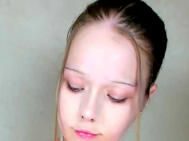MelMooon live cam on BongaCams