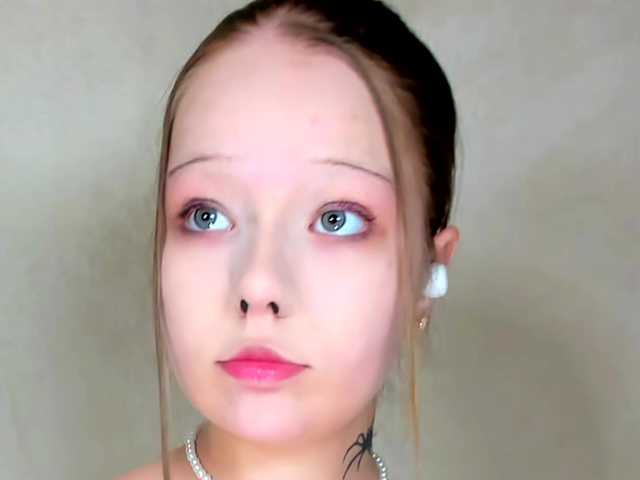 MelMooon live cam on BongaCams