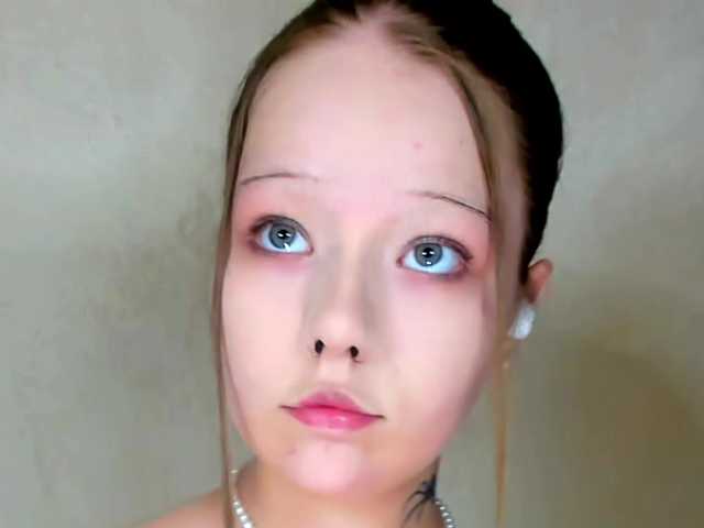MelMooon live cam on BongaCams