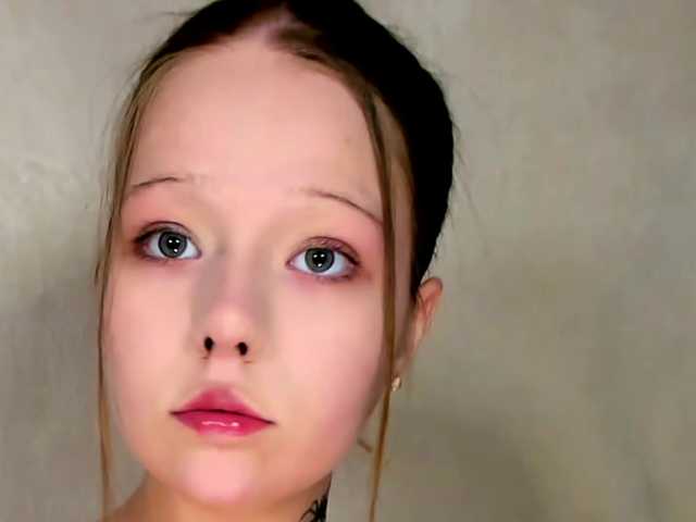 MelMooon live cam on BongaCams