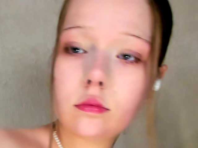 MelMooon live cam on BongaCams