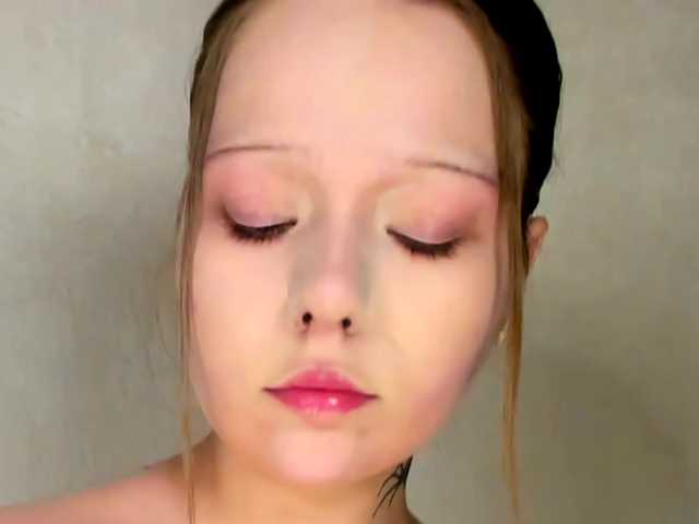MelMooon live cam on BongaCams