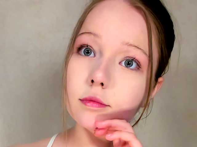 MelMooon live cam on BongaCams
