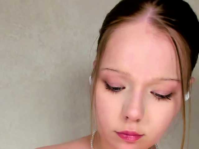 MelMooon live cam on BongaCams