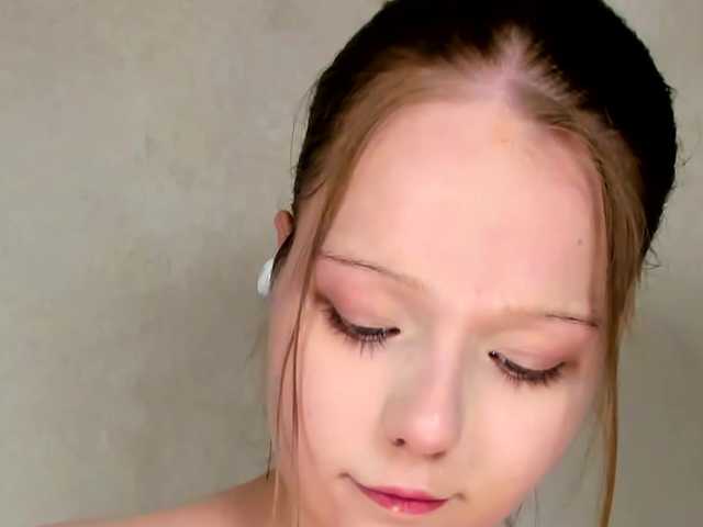 MelMooon live cam on BongaCams