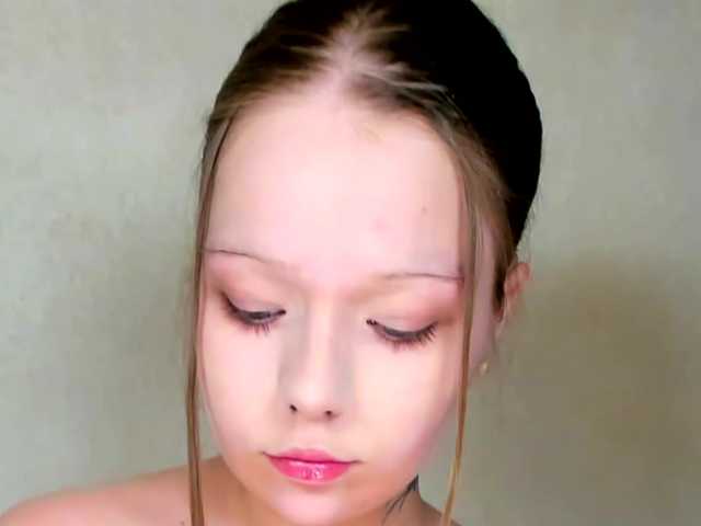 MelMooon live webcam show