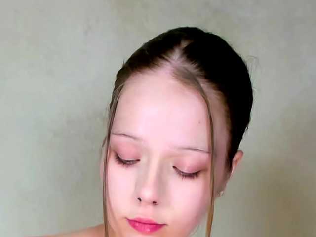 MelMooon live cam on BongaCams