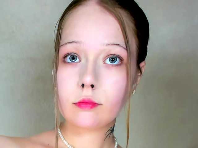 MelMooon live cam on BongaCams