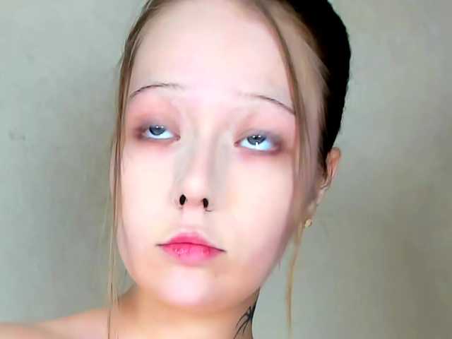 MelMooon live cam on BongaCams