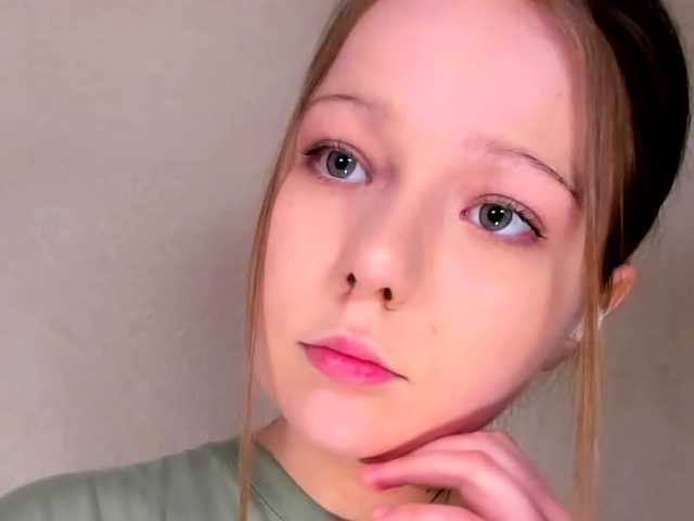 MelMooon live cam on BongaCams