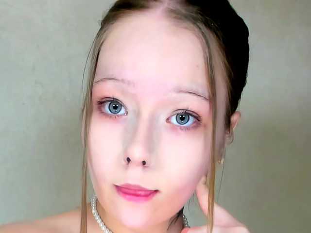 MelMooon live cam on BongaCams