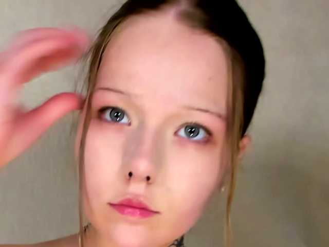 MelMooon live cam on BongaCams
