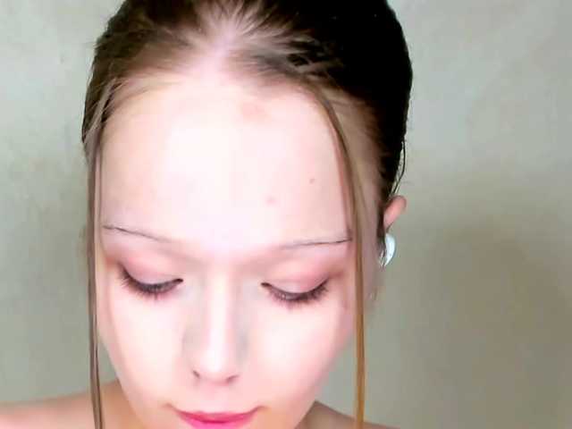 MelMooon live webcam show