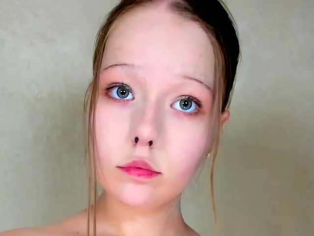 MelMooon live cam on BongaCams