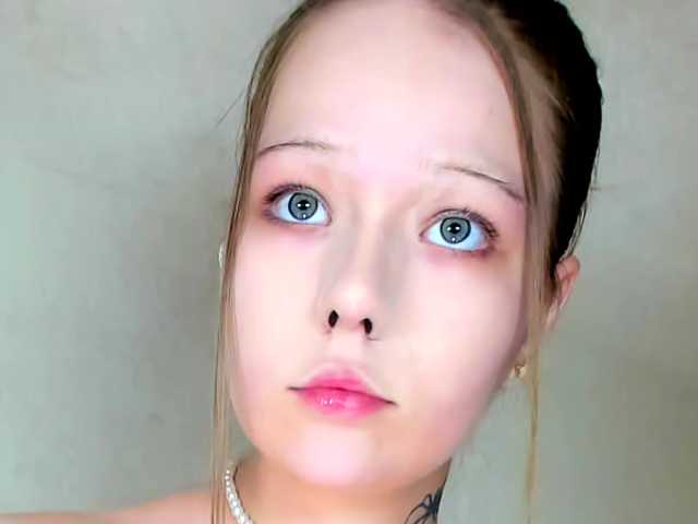 MelMooon live cam on BongaCams