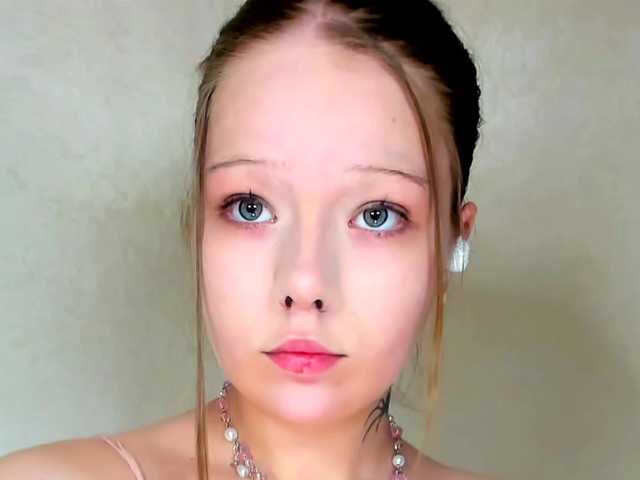 MelMooon live cam on BongaCams