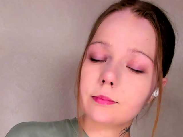 MelMooon live cam on BongaCams