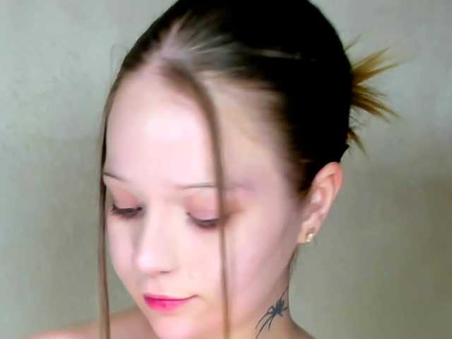 MelMooon live cam on BongaCams