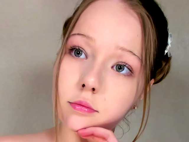 MelMooon live cam on BongaCams