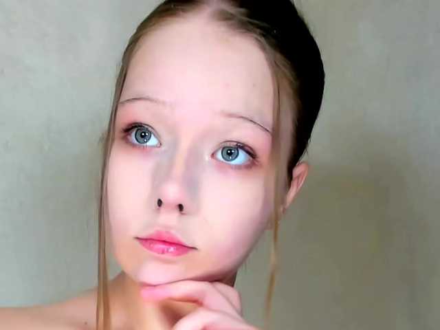 MelMooon live cam on BongaCams