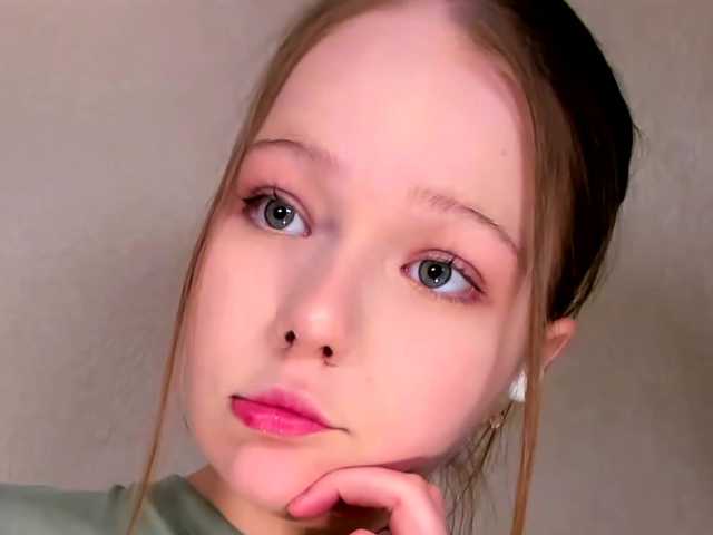 MelMooon live cam on BongaCams