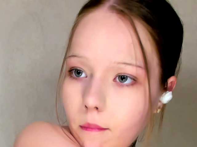 MelMooon live cam on BongaCams